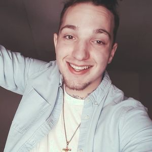 Meet your Posher, Clint